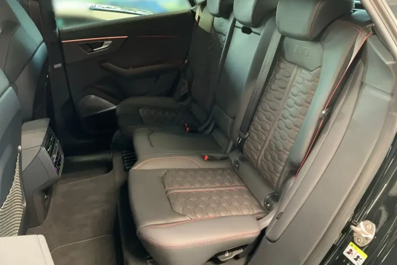 Audi RSQ8 din 2024 cu 13.550 km - oferta AUD115323 - foto 9