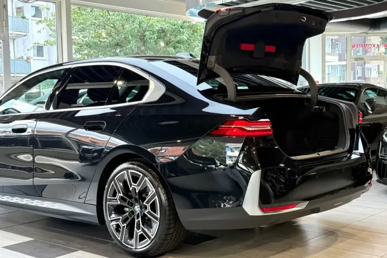 BMW 550 din 2024 cu 23.700 km - oferta BMW115330 - foto 8