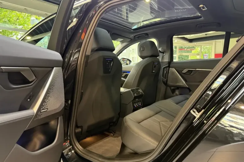 BMW 550 din 2024 cu 23.700 km - oferta BMW115330 - foto 25