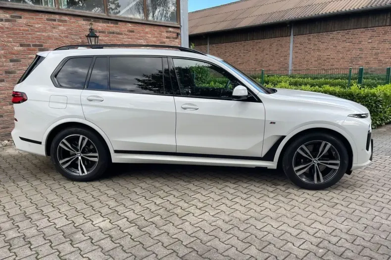 BMW X7 din 2024 cu 26.379 km - oferta BMW115338 - foto 8