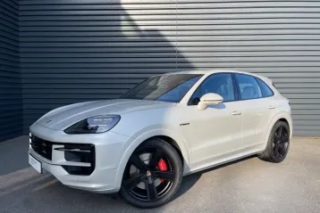 Porsche Cayenne din 2025 - oferta POR115341