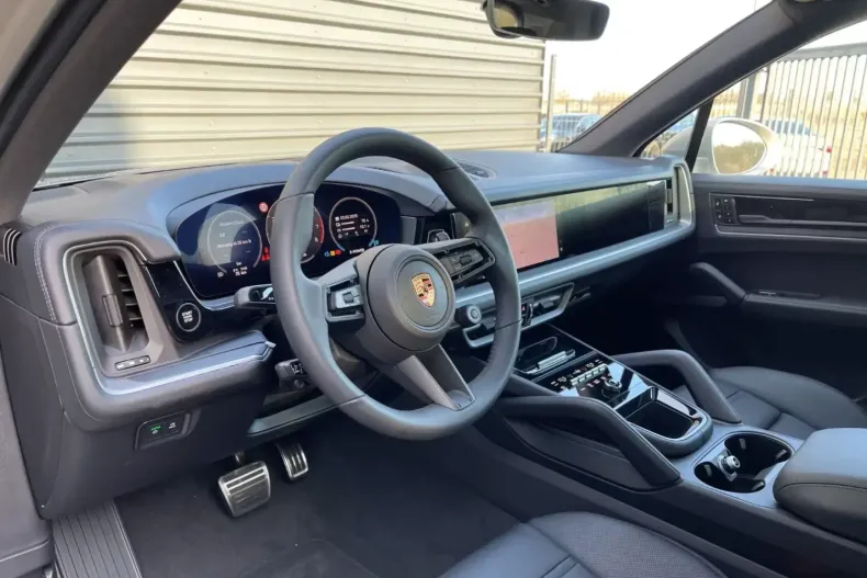 Porsche Cayenne din 2025 cu 9.990 km - oferta POR115341 - foto 10