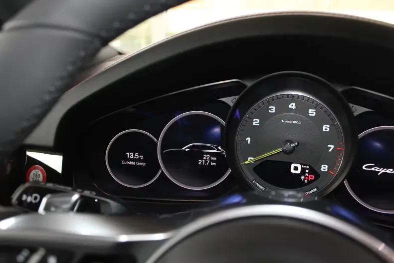 Porsche Cayenne din 2025 cu 25 km - oferta POR115342 - foto 5