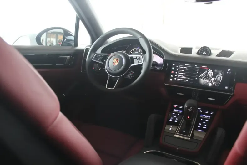 Porsche Cayenne din 2025 cu 25 km - oferta POR115342 - foto 7