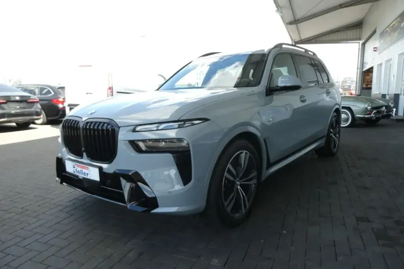BMW X7 din 2024 cu 42.432 km - oferta BMW115343 - foto 1