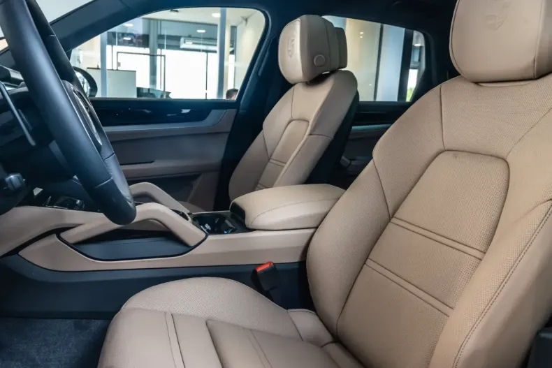 Porsche Cayenne din 2025 cu 9.900 km - oferta POR115347 - foto 5