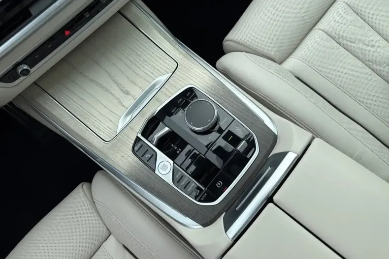 BMW X7 M60 din 2024 cu 25.284 km - oferta BMW115352 - foto 9