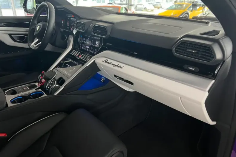 Lamborghini Urus din 2023 cu 25.909 km - oferta LAM115353 - foto 22