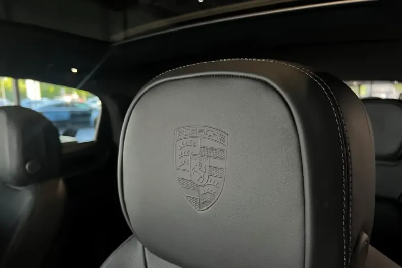 Porsche Cayenne din 2025 cu 5 km - oferta POR115354 - foto 8