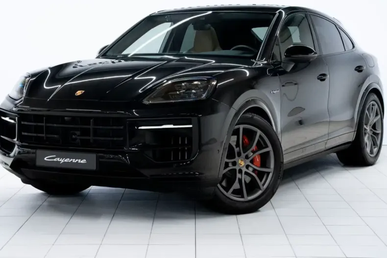 Porsche Cayenne din 2025 cu 174 km - oferta POR115366 - foto 1