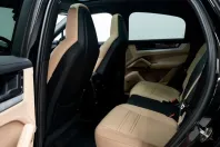 Porsche Cayenne din 2025 cu 174 km - oferta POR115366 - foto 11