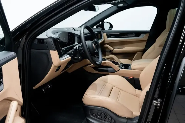 Porsche Cayenne din 2025 cu 174 km - oferta POR115366 - foto 12