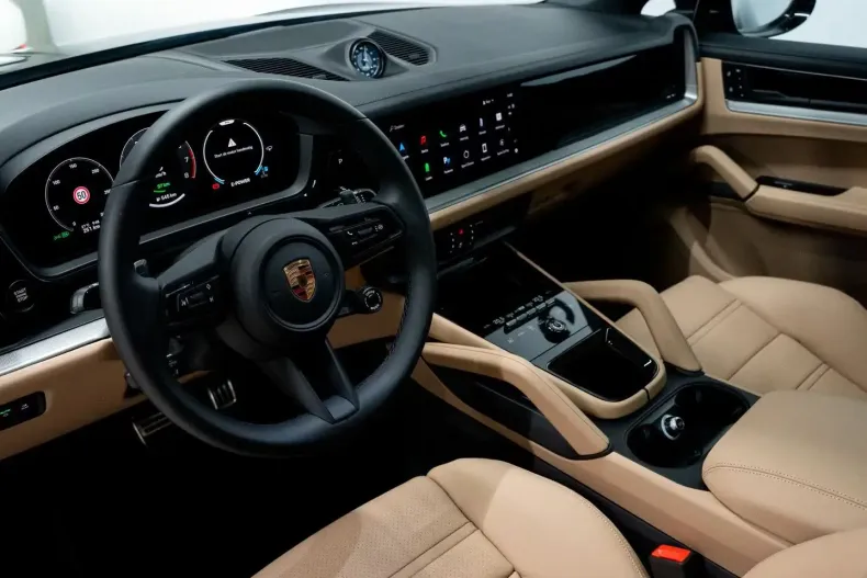 Porsche Cayenne din 2025 cu 174 km - oferta POR115366 - foto 13