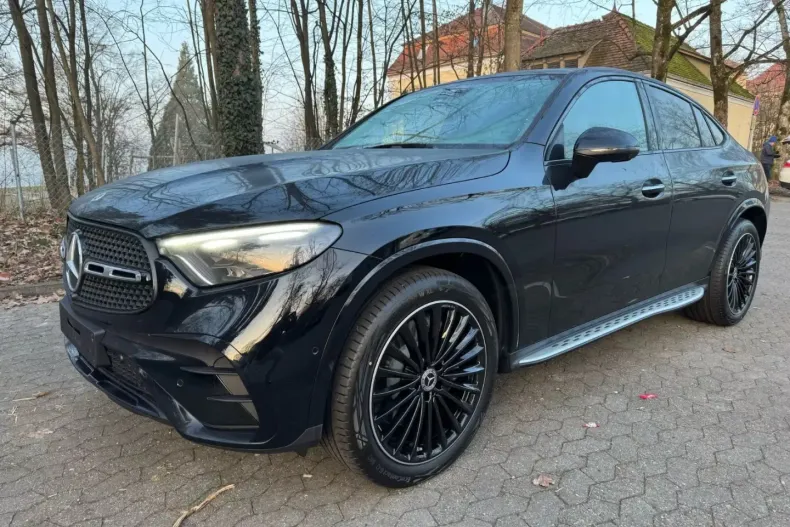Mercedes-Benz GLC 220 din 2025 cu 50 km - oferta MER115368 - foto 1