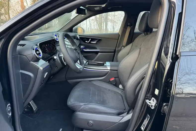 Mercedes-Benz GLC 220 din 2025 cu 50 km - oferta MER115368 - foto 4