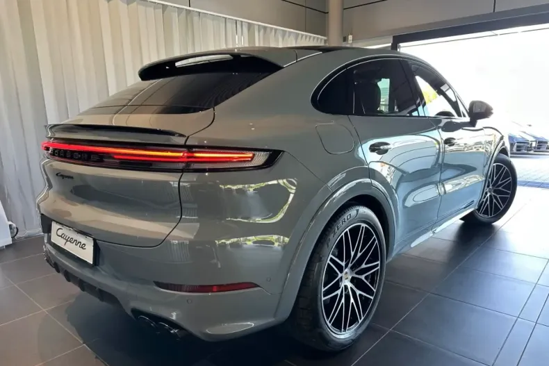 Porsche Cayenne din 2025 cu 9.000 km - oferta POR115375 - foto 3
