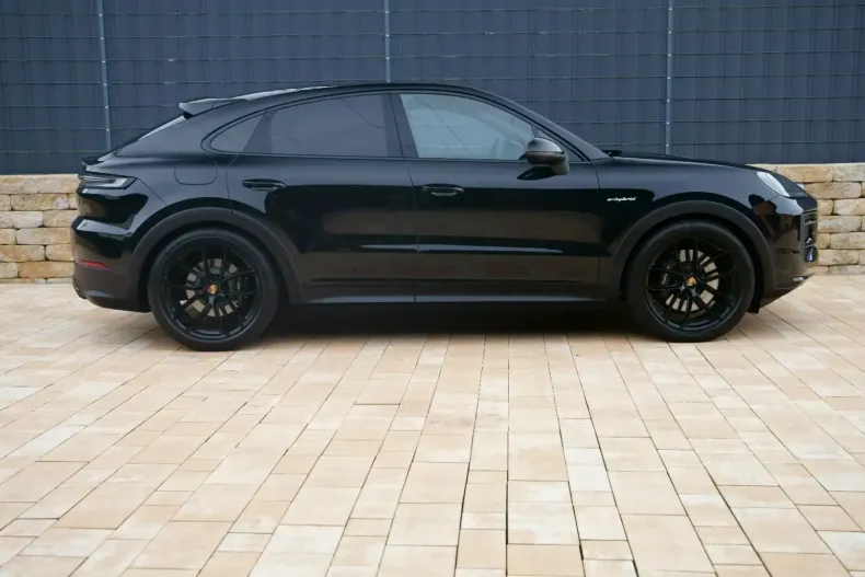 Porsche Cayenne din 2025 cu 9.999 km - oferta POR115376 - foto 2