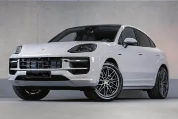 Porsche Cayenne din 2025 - oferta POR115380