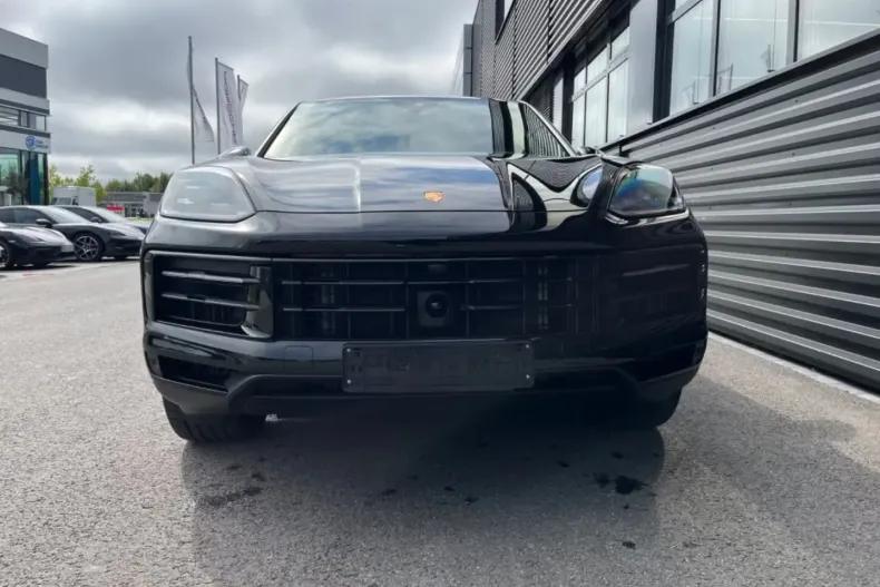 Porsche Cayenne din 2025 cu 7.800 km - oferta POR115383 - foto 2