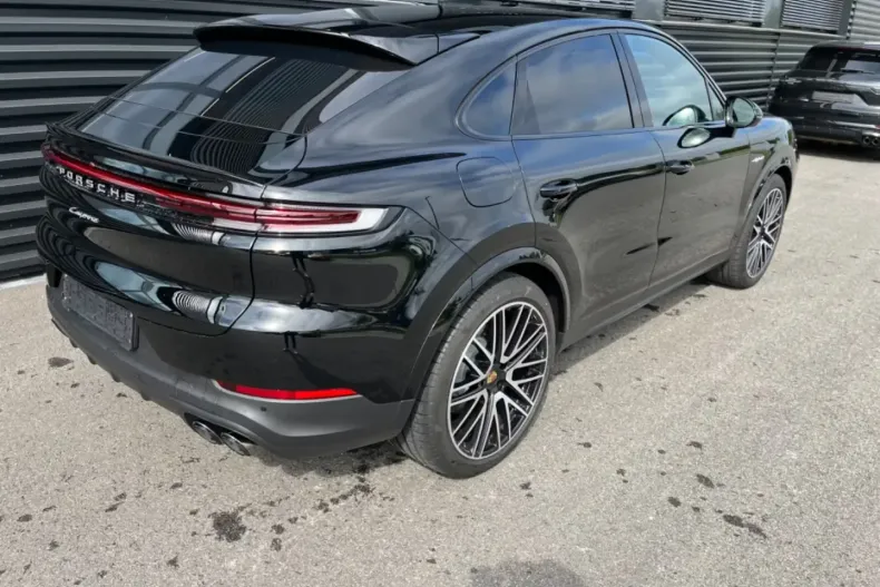 Porsche Cayenne din 2025 cu 7.800 km - oferta POR115383 - foto 3