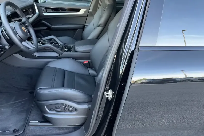 Porsche Cayenne din 2025 cu 7.800 km - oferta POR115383 - foto 10