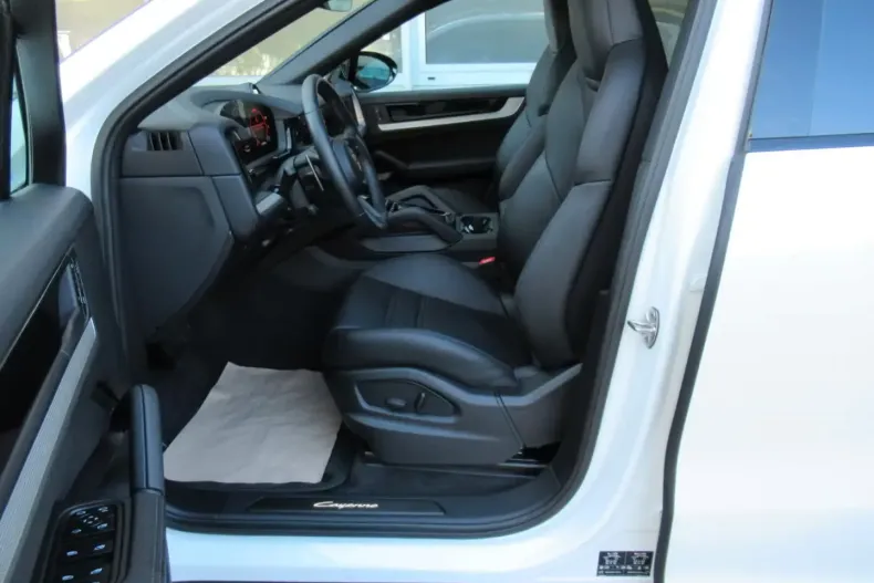 Porsche Cayenne din 2025 cu 7.000 km - oferta POR115388 - foto 6