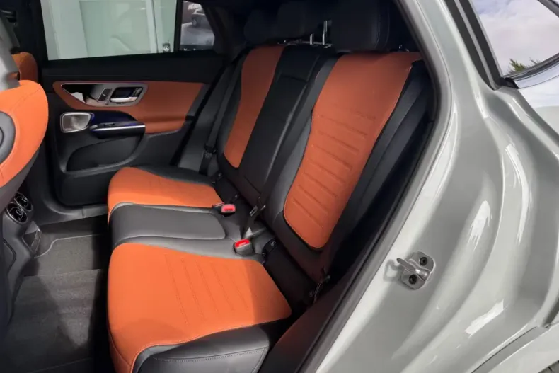 Mercedes-Benz GLC 200 din 2025 cu 4.100 km - oferta MER115389 - foto 7