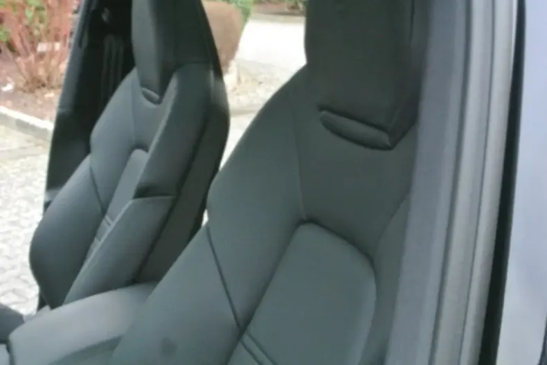 Porsche Cayenne din 2025 cu 7.999 km - oferta POR115390 - foto 4