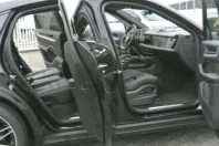 Porsche Cayenne din 2025 cu 7.999 km - oferta POR115390 - foto 6