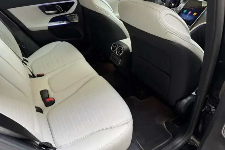 Mercedes-Benz GLC 300 din 2024 cu 11.997 km - oferta MER115397 - foto 11