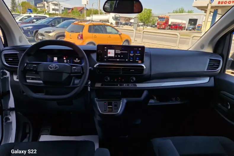 Toyota Proace (Verso) din 2024 cu 562 km - oferta TOY115404 - foto 13