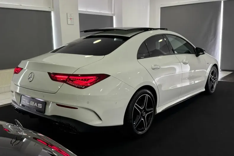 Mercedes-Benz CLA 200 din 2021 cu 74.662 km - oferta MER115418 - foto 5