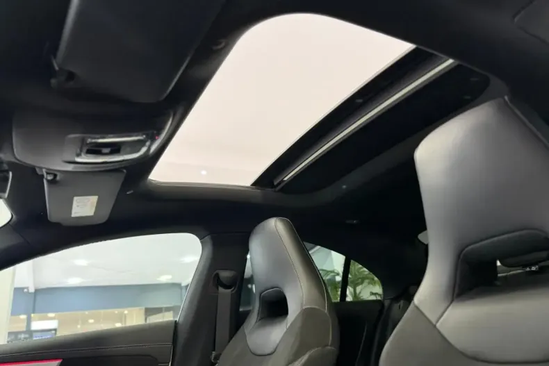 Mercedes-Benz CLA 200 din 2021 cu 74.662 km - oferta MER115418 - foto 14