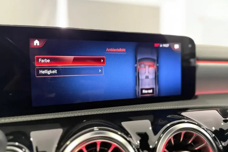 Mercedes-Benz CLA 200 din 2021 cu 74.662 km - oferta MER115418 - foto 31