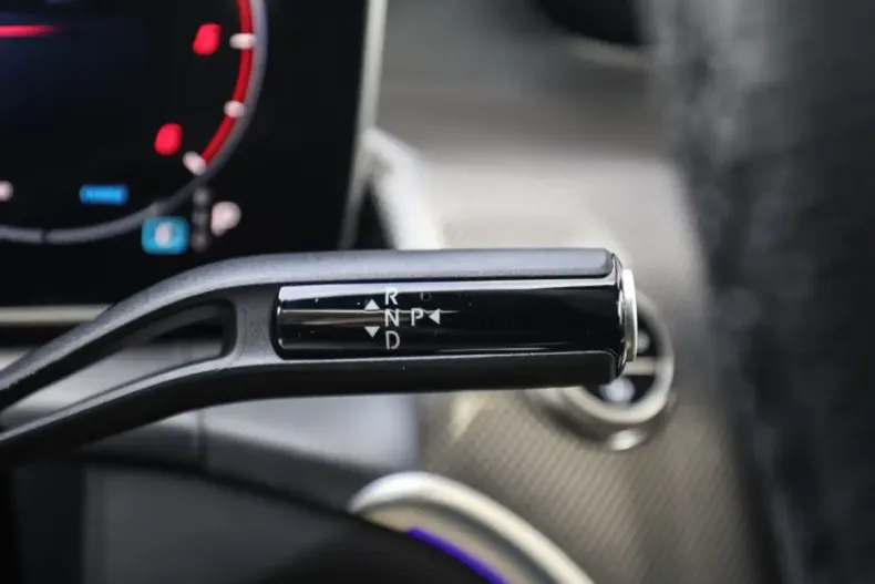 Mercedes-Benz GLC 220 din 2025 cu 19.900 km - oferta MER115420 - foto 10