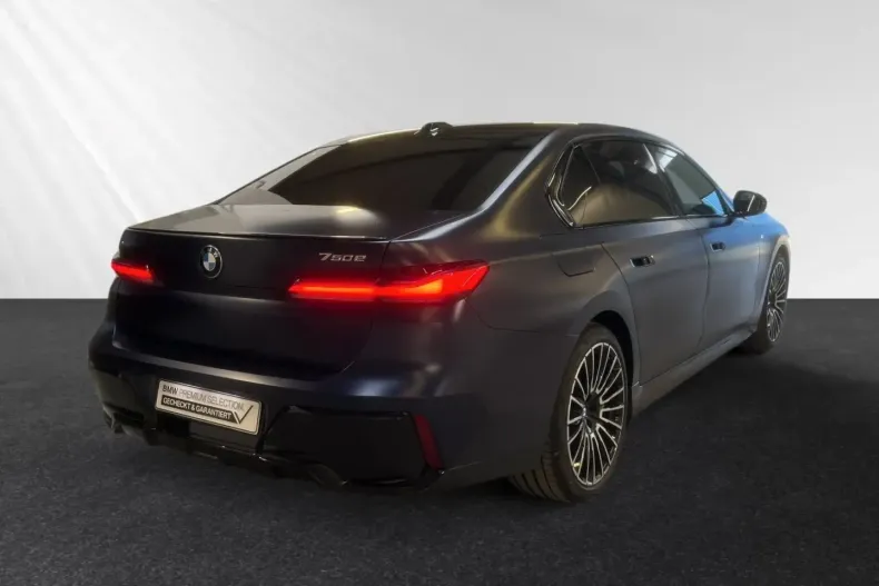 BMW 750 din 2024 cu 27.651 km - oferta BMW115424 - foto 3