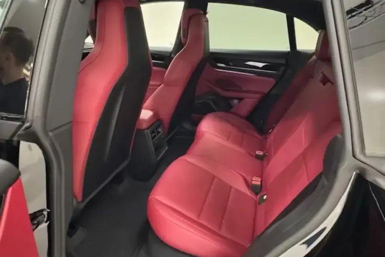 Porsche Macan din 2025 cu 10 km - oferta POR115438 - foto 12