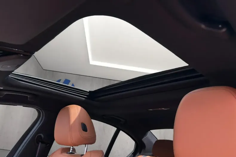 BMW 330 din 2024 cu 23.658 km - oferta BMW115446 - foto 10