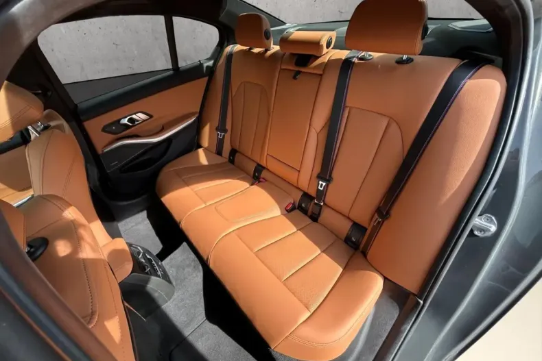 BMW 330 din 2024 cu 23.658 km - oferta BMW115446 - foto 14