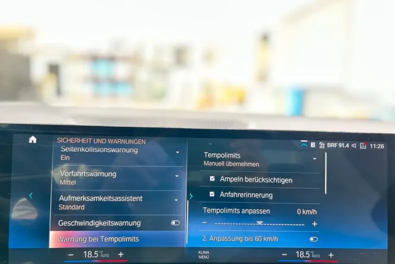 BMW 330 din 2024 cu 23.658 km - oferta BMW115446 - foto 31