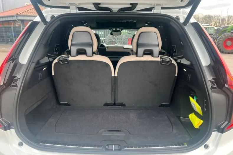 Volvo XC90 din 2025 cu 10 km - oferta VOL115459 - foto 20