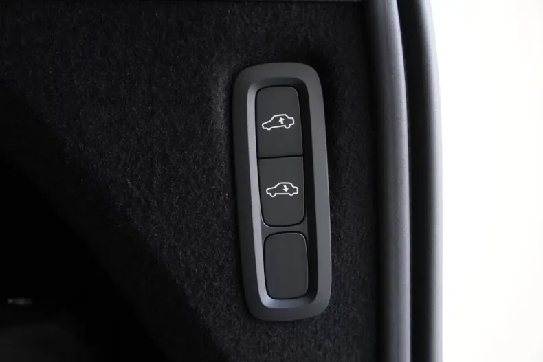 Volvo XC90 din 2025 cu 7 km - oferta VOL115466 - foto 12