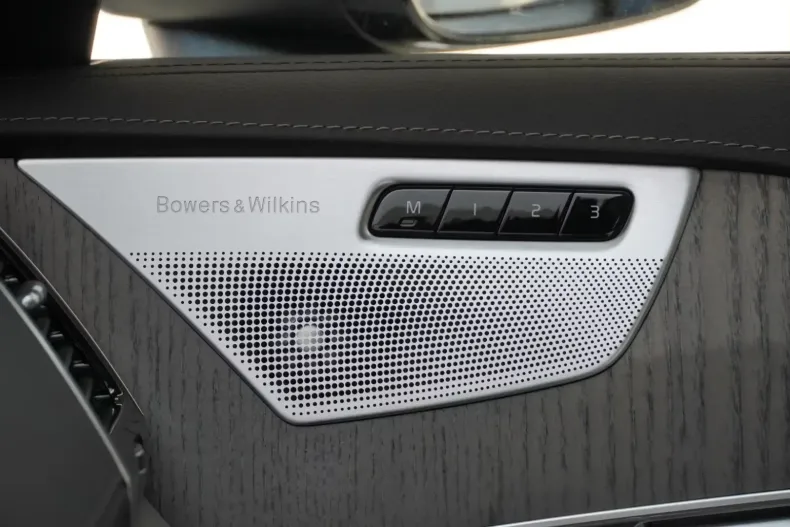 Volvo XC90 din 2025 cu 7 km - oferta VOL115466 - foto 25