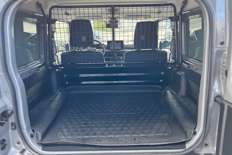 Suzuki Jimny din 2024 cu 4.530 km - oferta SUZ115474 - foto 11