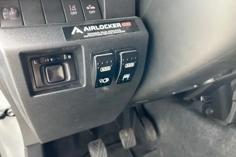 Suzuki Jimny din 2024 cu 4.530 km - oferta SUZ115474 - foto 14