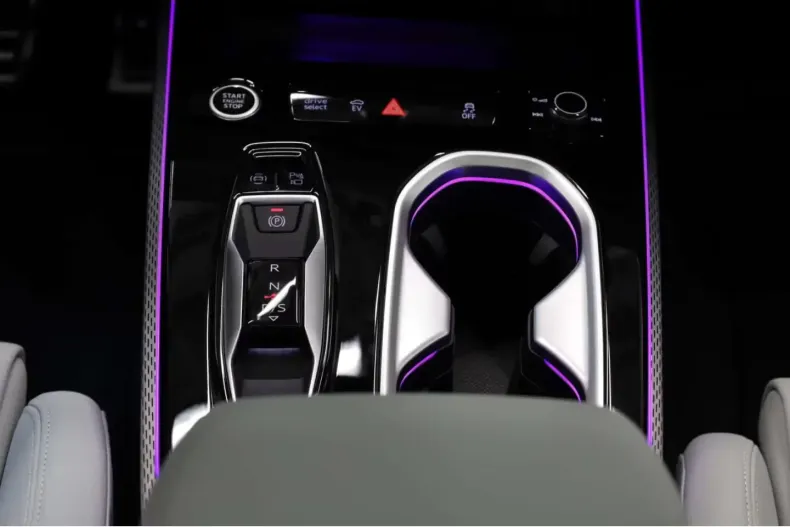 Audi A6 din 2025 cu 15 km - oferta AUD115479 - foto 13