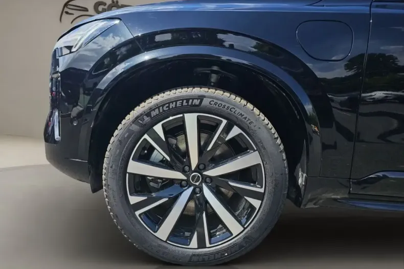 Volvo XC90 din 2025 cu 12 km - oferta VOL115480 - foto 6