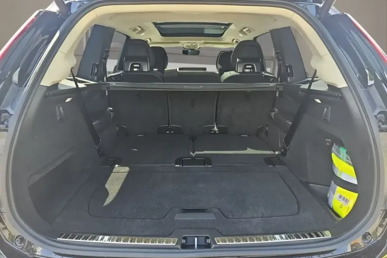 Volvo XC90 din 2025 cu 12 km - oferta VOL115480 - foto 17