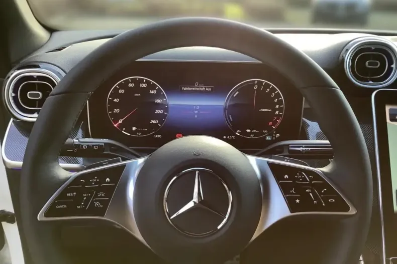 Mercedes-Benz GLC 300 din 2022 cu 19.900 km - oferta MER115481 - foto 9