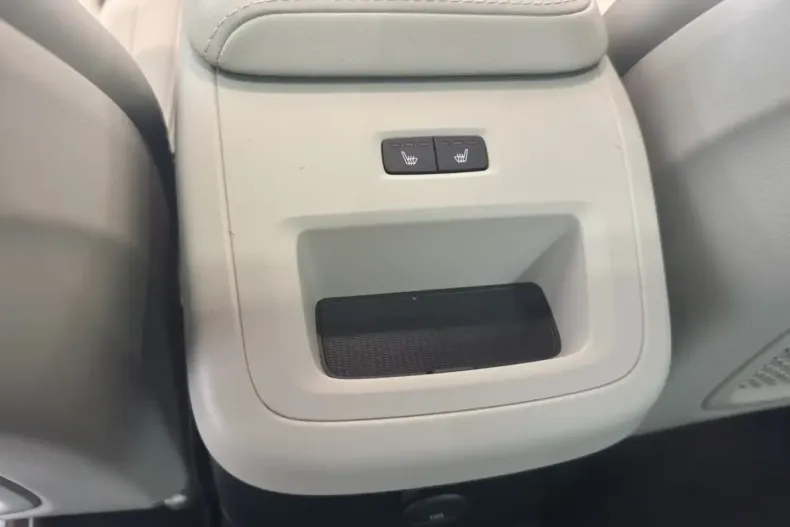 Volvo XC60 din 2025 cu 10 km - oferta VOL115483 - foto 12